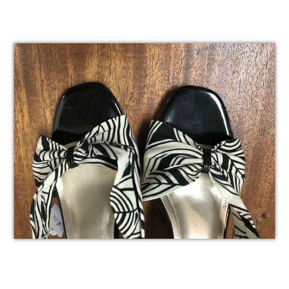Anne Klein, sandals, black/white, heels, size8.5.: - Picture 5 of 11